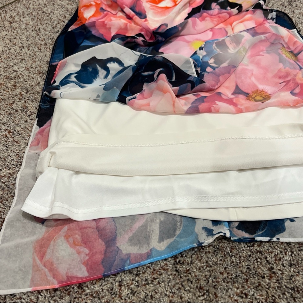 Vince Camuto Elegant floral print Dress - Picture 8 of 10